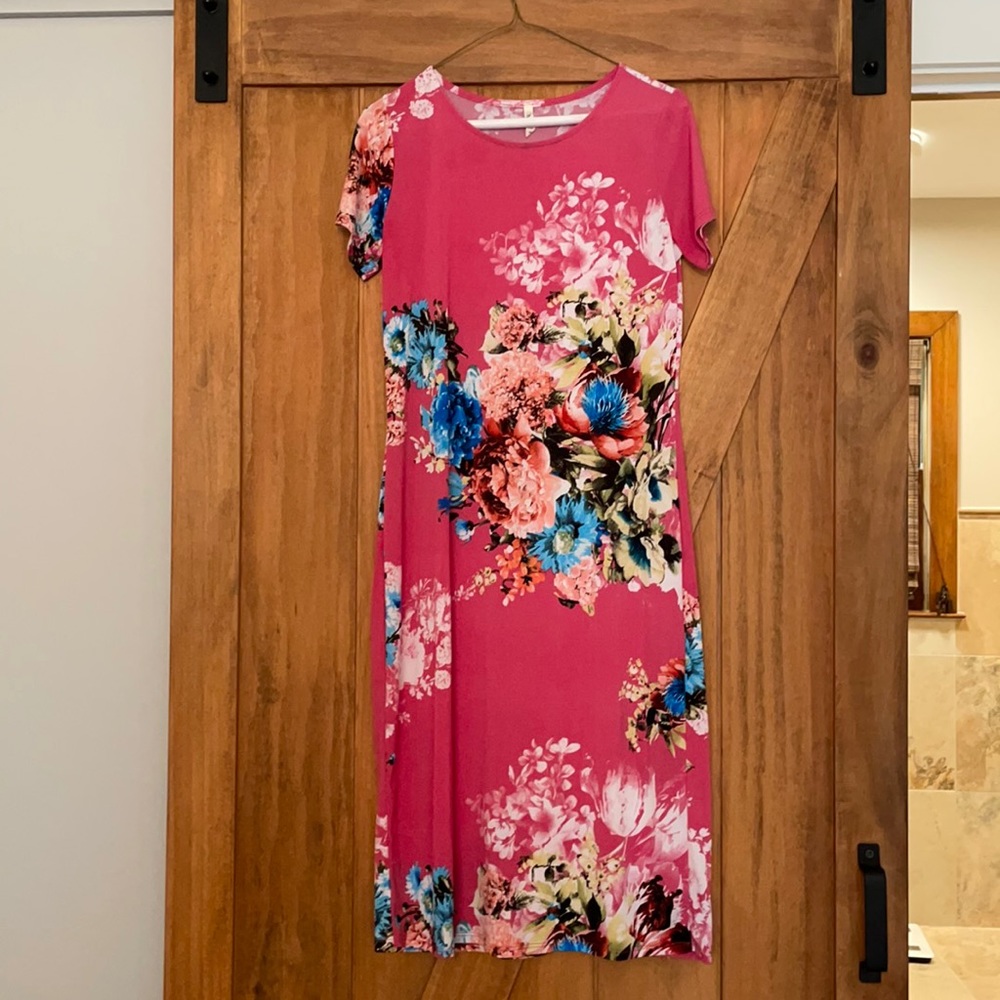 Pink knee length dress size S